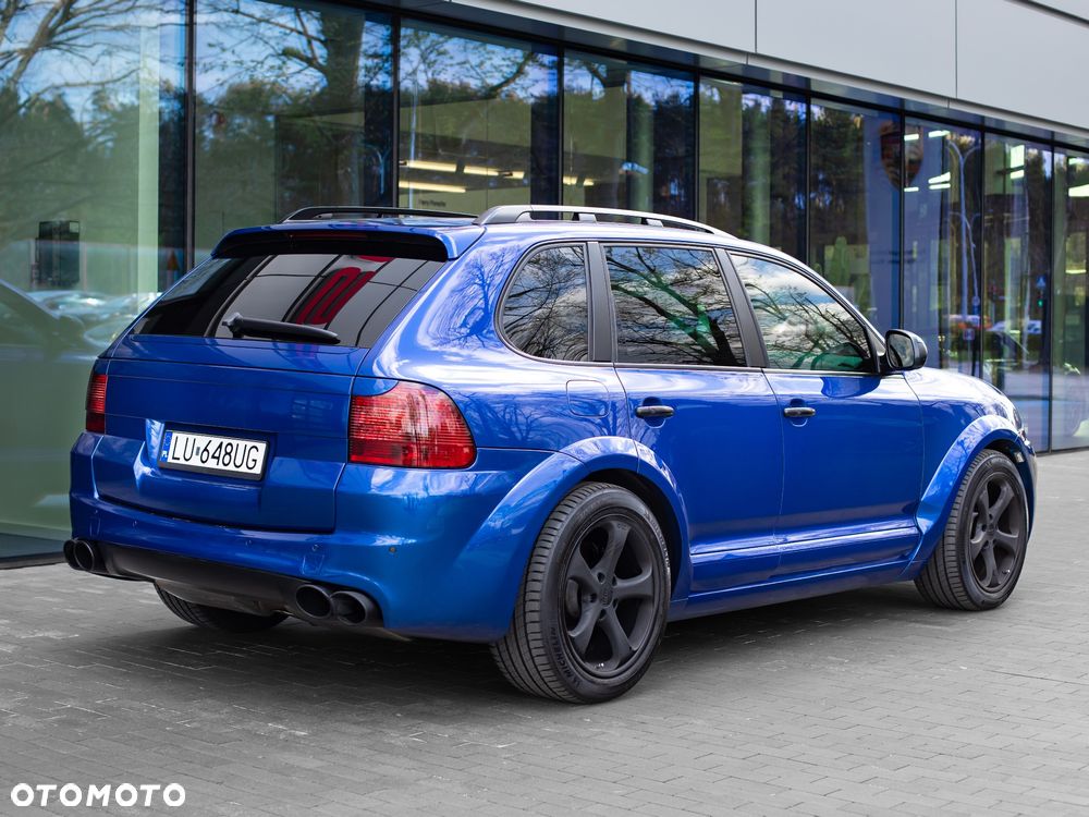 Porsche Cayenne - 10