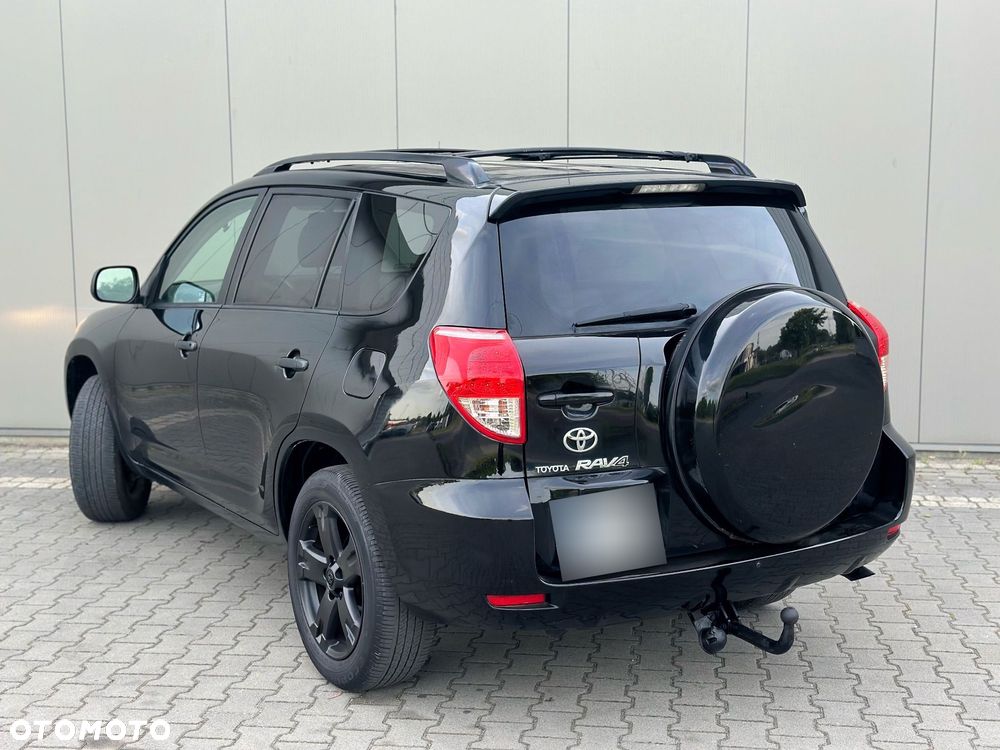 Toyota RAV4 - 2