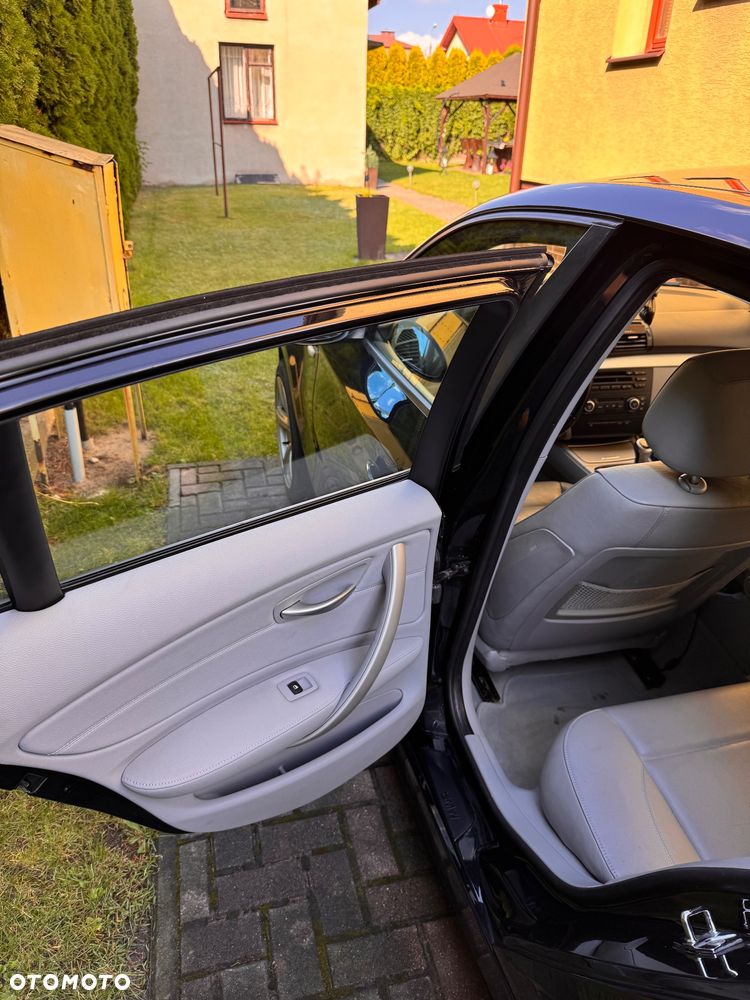 BMW Seria 1 120i - 7
