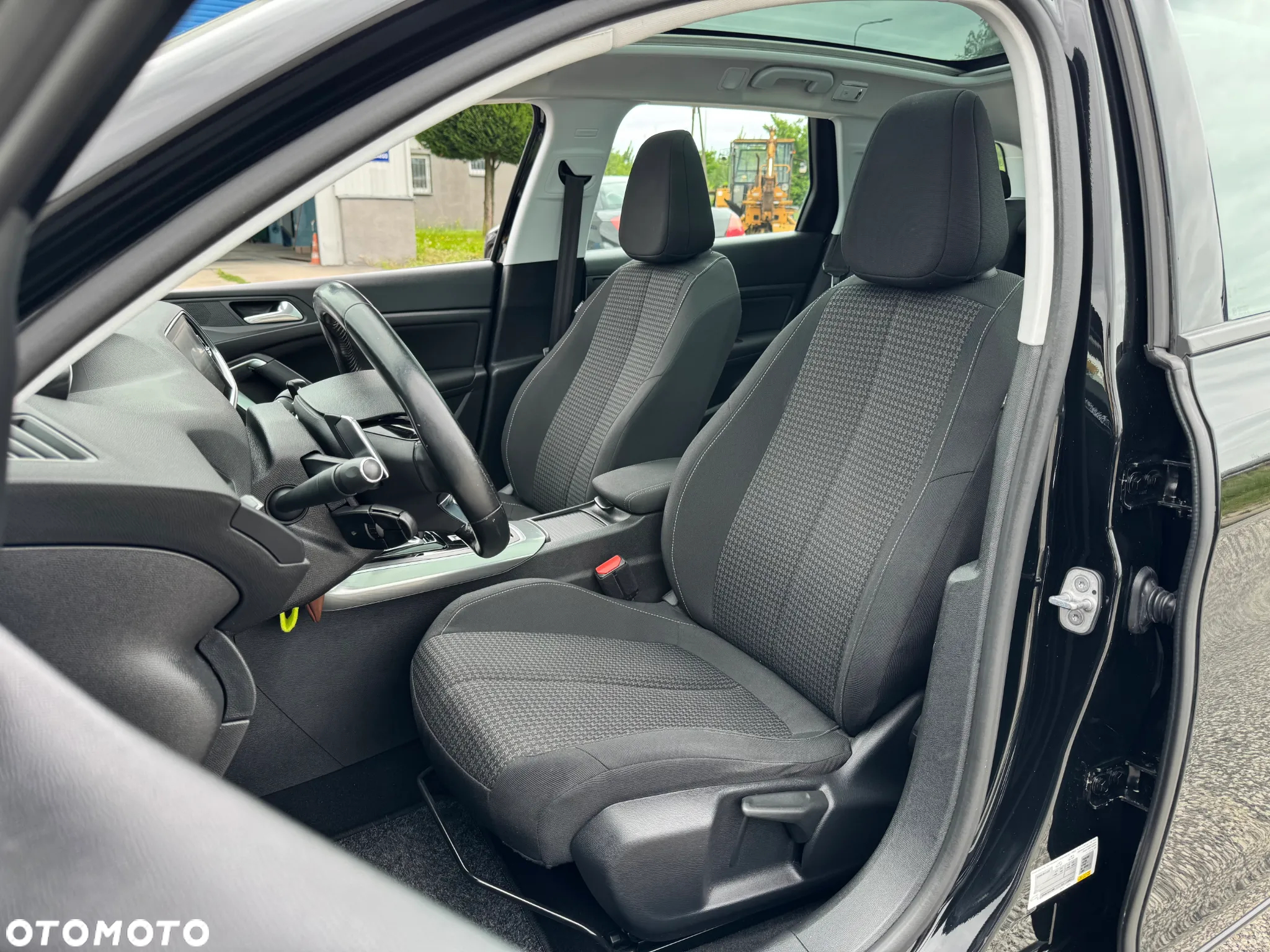 Peugeot 308 SW BlueHDi 130 EAT8 Stop & Start Allure Business-Paket - 4