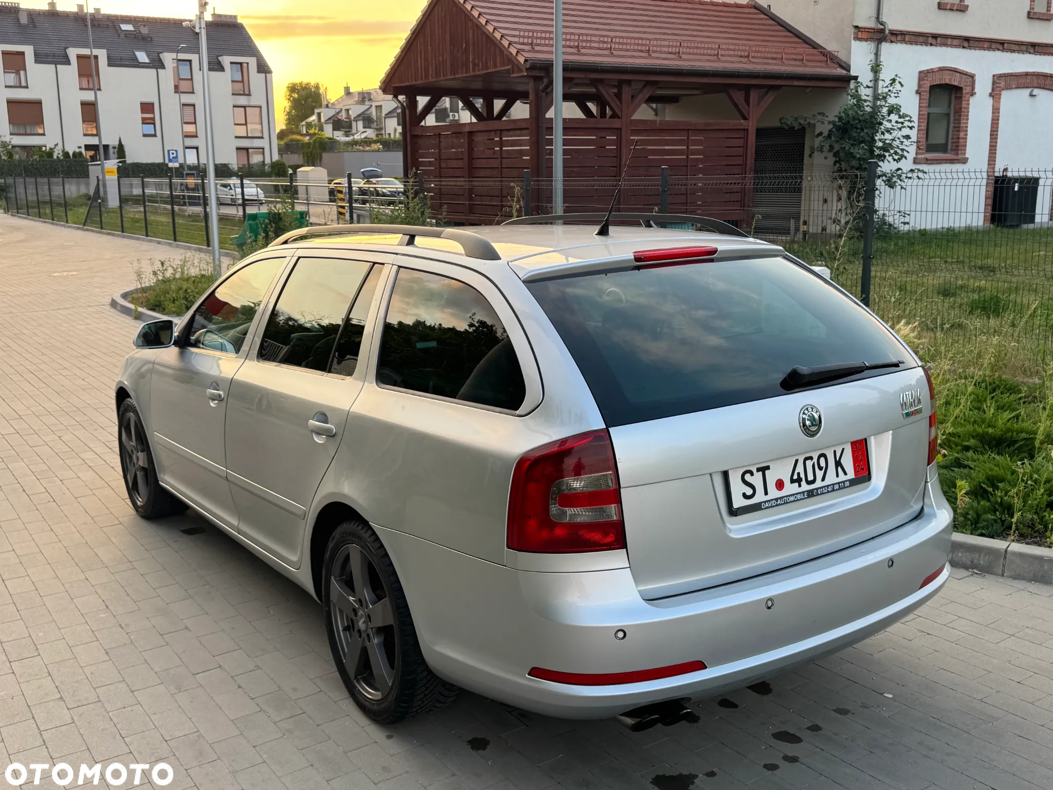 Skoda Octavia Combi 2.0 TDI DPF RS - 6