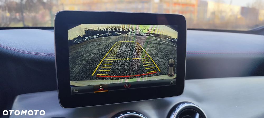 Mercedes-Benz GLA 200 7G-DCT AMG Line - 13