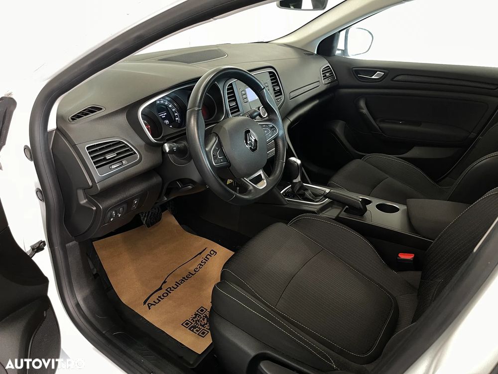 Renault Megane TCe EDC Zen - 5