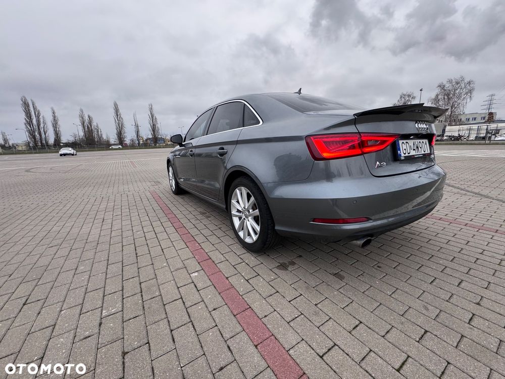 Audi A3 Limousine 2.0 TFSI quattro S tronic design - 4