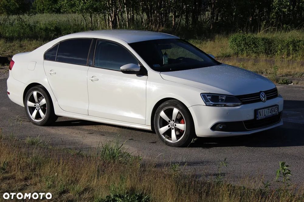 Volkswagen Jetta 2.0 TDI Comfortline - 1