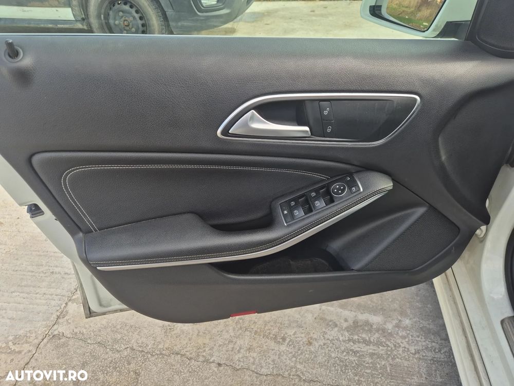 Mercedes-Benz A 180 (BlueEFFICIENCY) 7G-DCT - 9