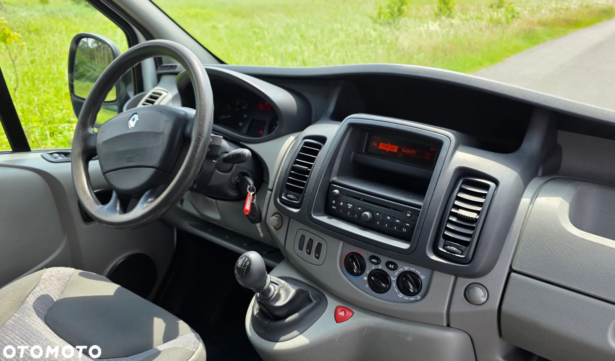 Renault TRAFIC - 22