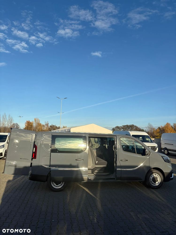 Renault Trafic Furgon brygadówka L2H1 2.0dCi 150 - 23