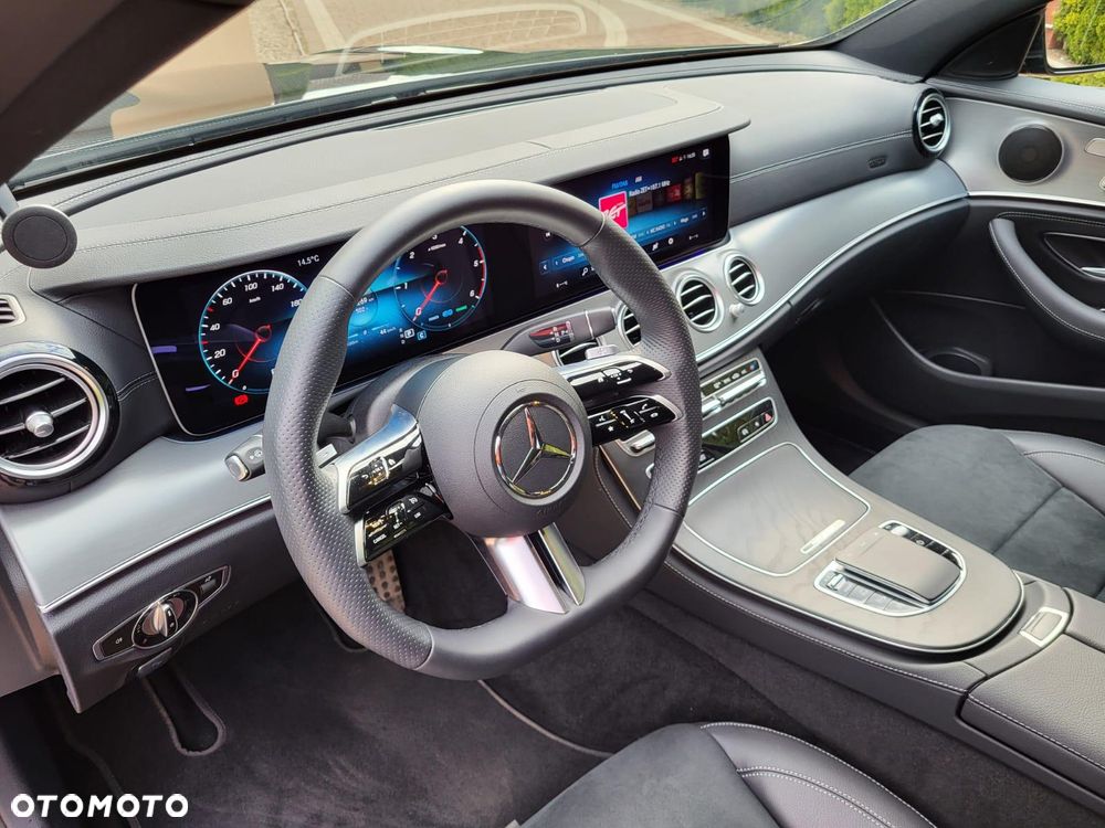 Mercedes-Benz Klasa E 220 d 4-Matic - 19