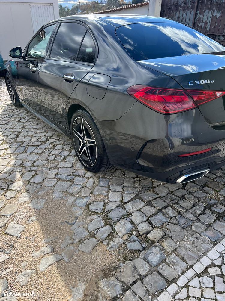 Mercedes-Benz C 300 e AMG Line - 11