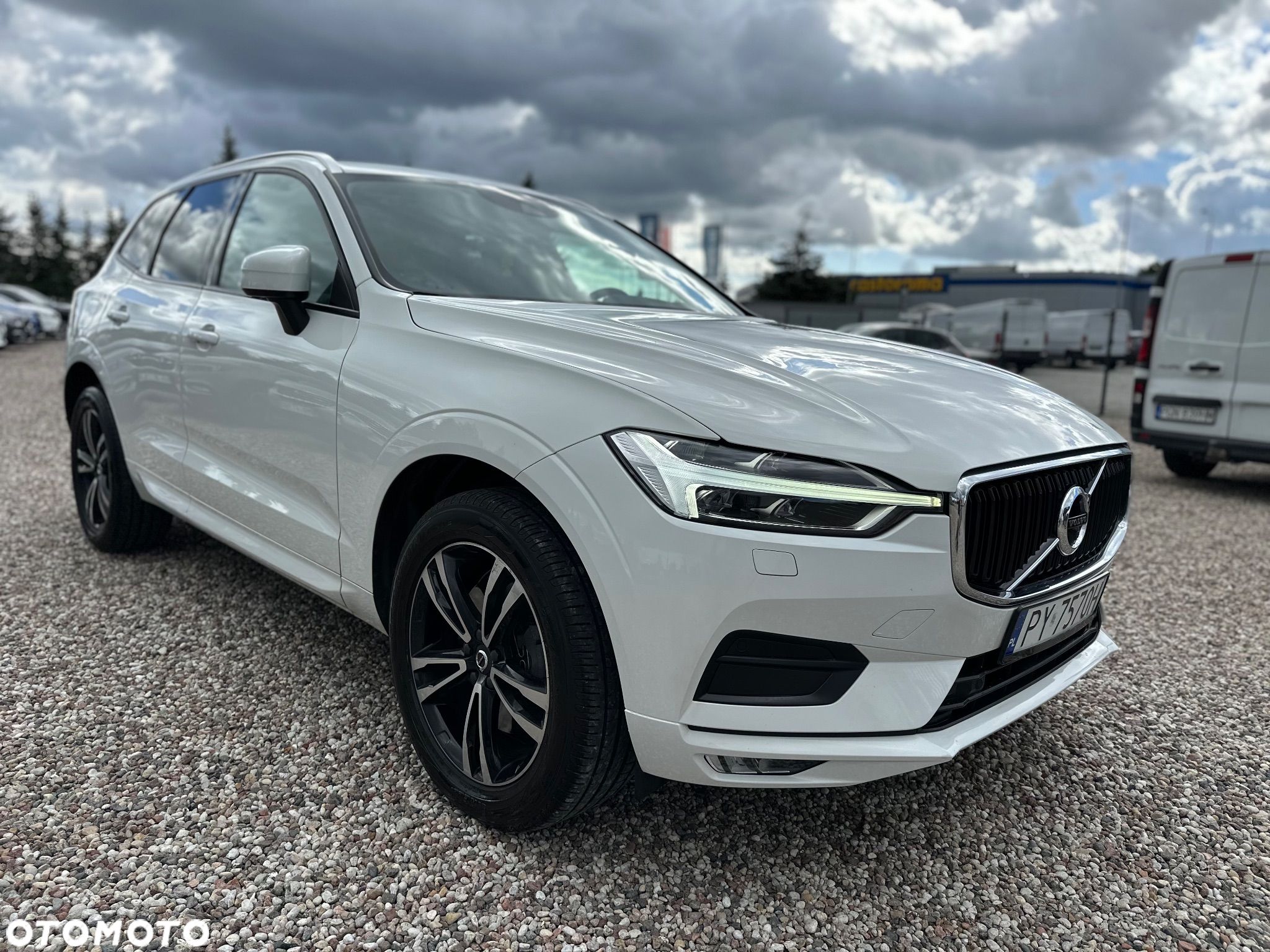 Volvo XC 60 D4 AWD Geartronic Momentum - 1