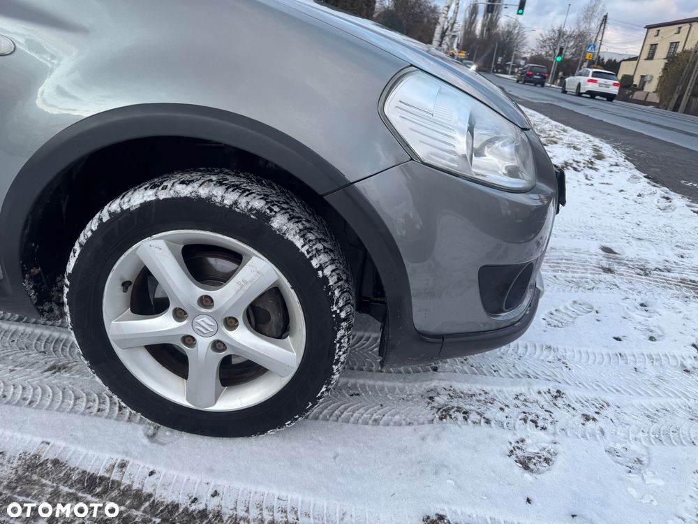 Suzuki SX4 1.6 VVT 4x2 Comfort - 11