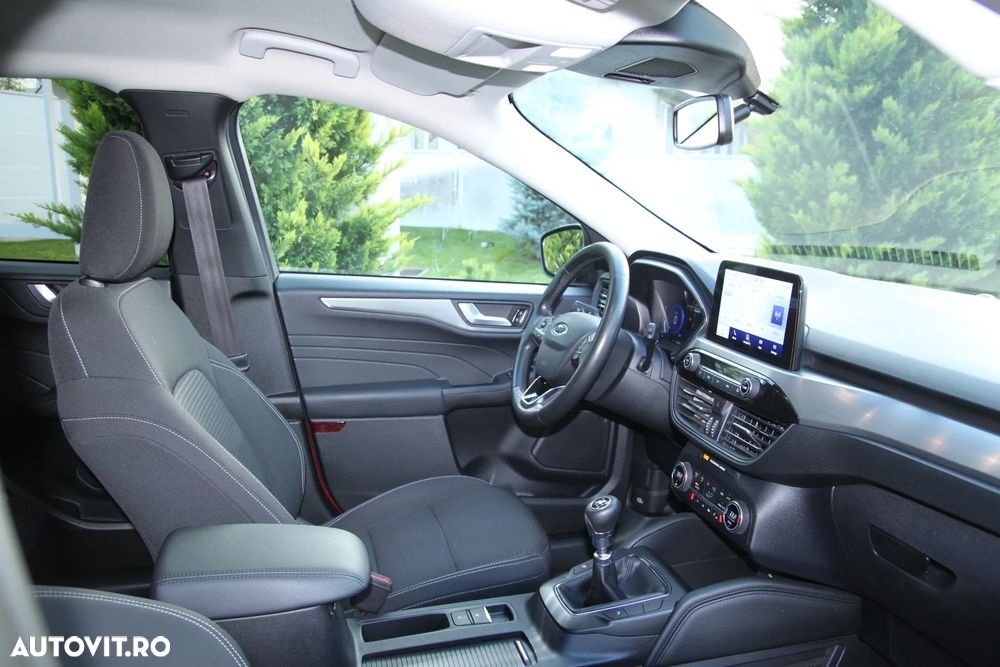Ford Kuga - 12