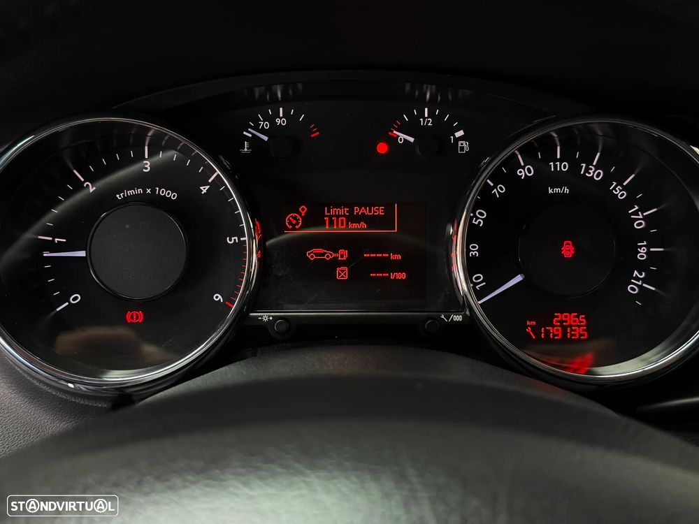 Peugeot 3008 1.6 HDi Active - 17