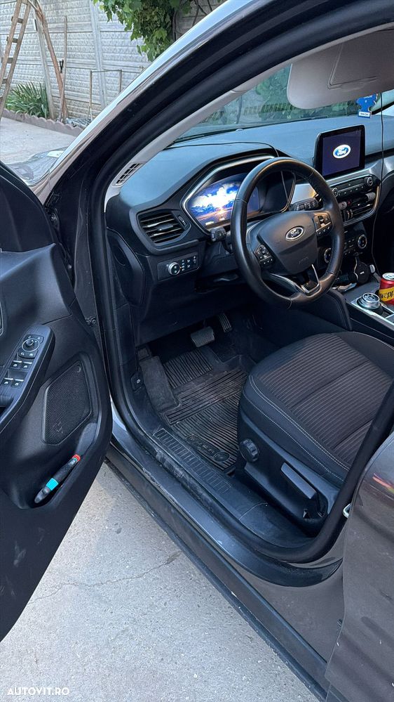 Ford Kuga - 6