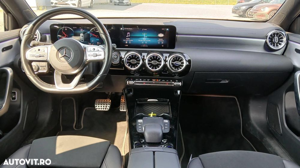 Mercedes-Benz A 250 e Sedan 8G-DCT Lim. AMG Line Advanced - 14