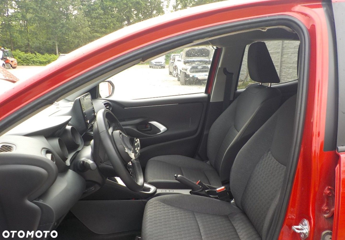 Toyota Yaris - 30