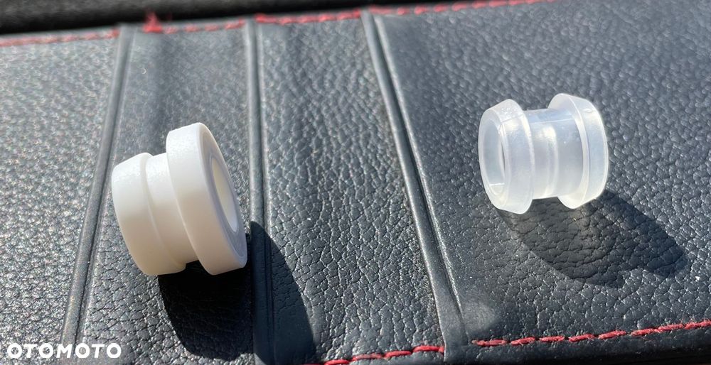 Hummer H2 II tulejka linki lewarka zmiany biegów tulejki tuleja plastik mocowanie uchwyt przy skrzyni - 2
