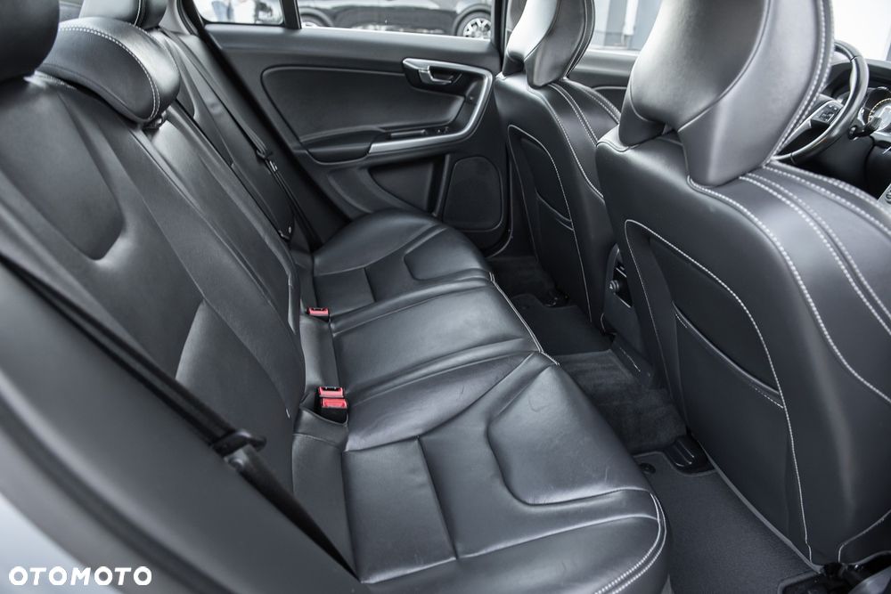 Volvo S60 - 31