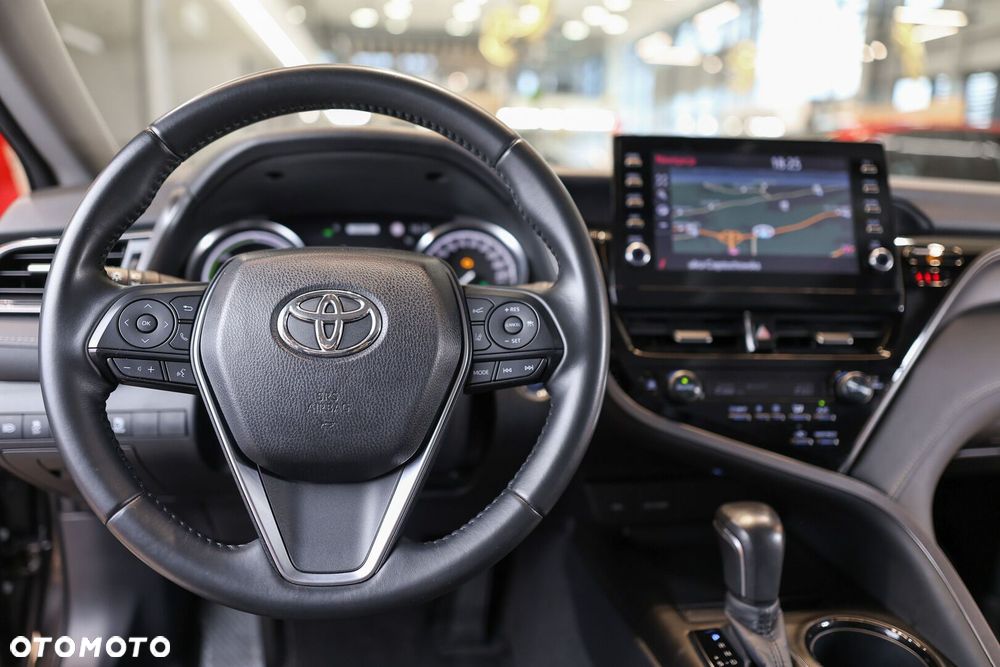 Toyota Camry 2.5 Hybrid Prestige CVT - 21