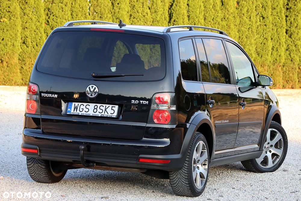 Volkswagen Touran 2.0 TDI DPF Cross - 4
