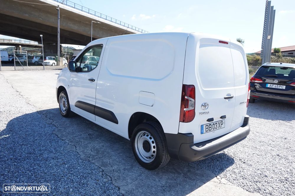 Toyota Proace City 1.5D 102 3 lug. Comfort IVA dedutível - 5