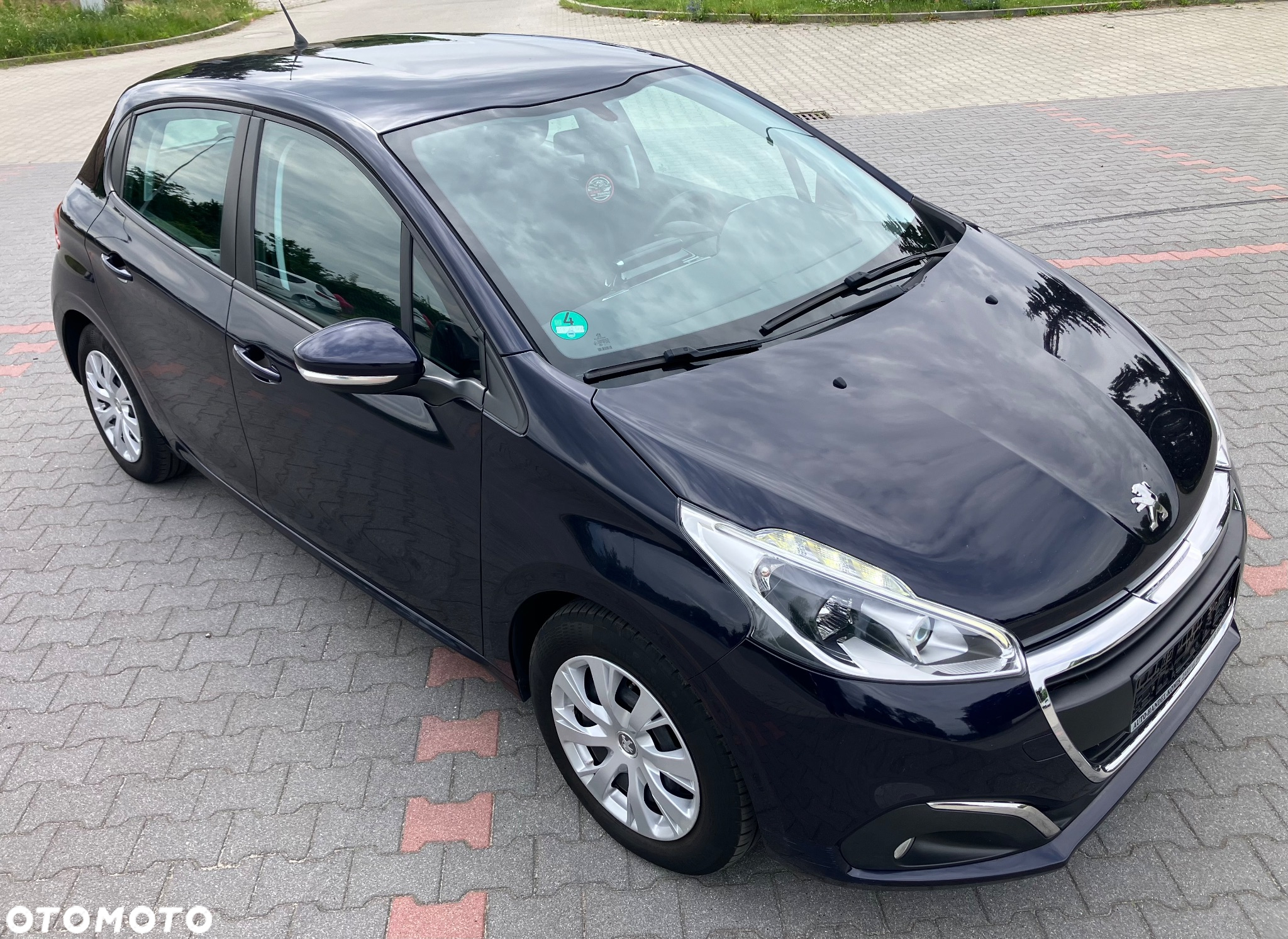 Peugeot 208 1.2 VTi Active - 4