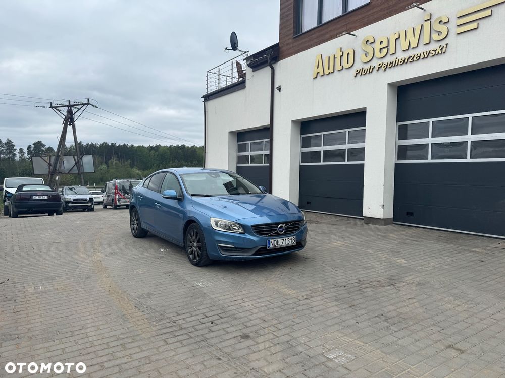 Volvo S60 - 1