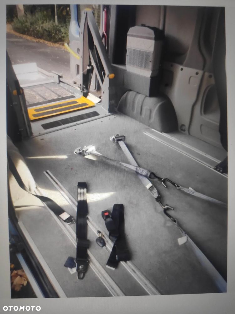 Renault Trafic - 9