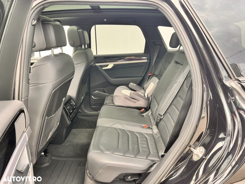 Volkswagen Touareg - 6