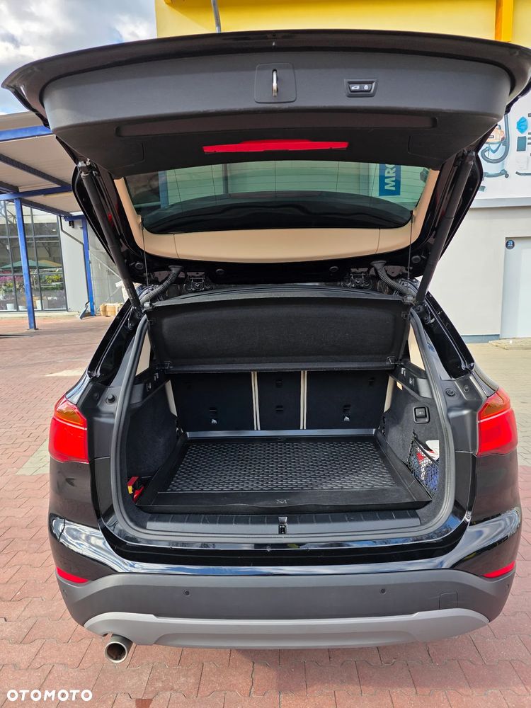 BMW X1 - 13