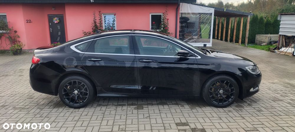 Chrysler 200 - 4