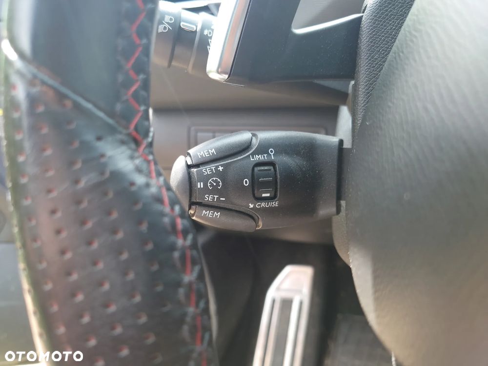 Peugeot 308 - 19