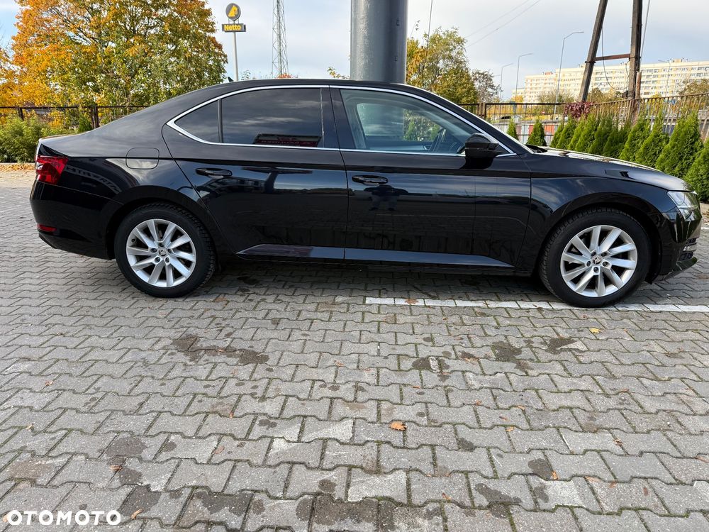Skoda Superb 2.0 TDI SCR 4x4 Ambition DSG - 10