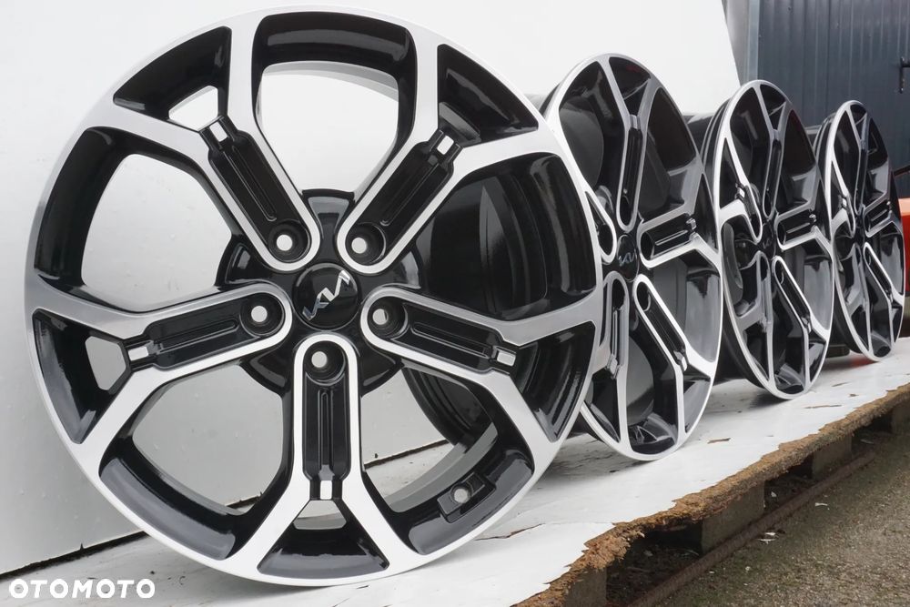 KIA 5x114,3 18 7,5J et45 OEM FV