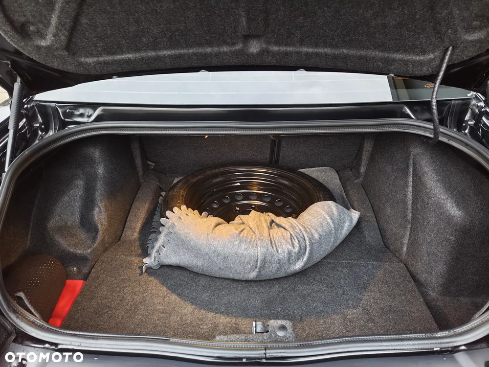 Dodge Challenger Automatik SXT Plus - 25