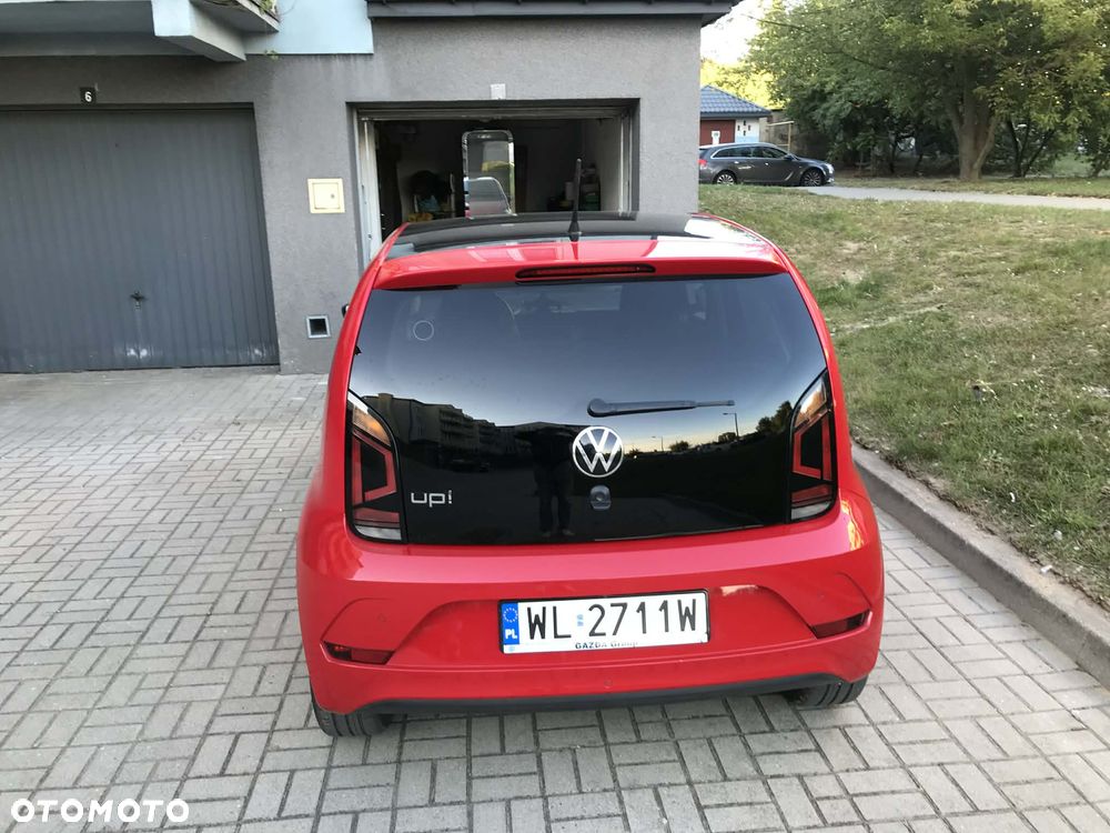 Volkswagen up! 1.0 Black Style - 4