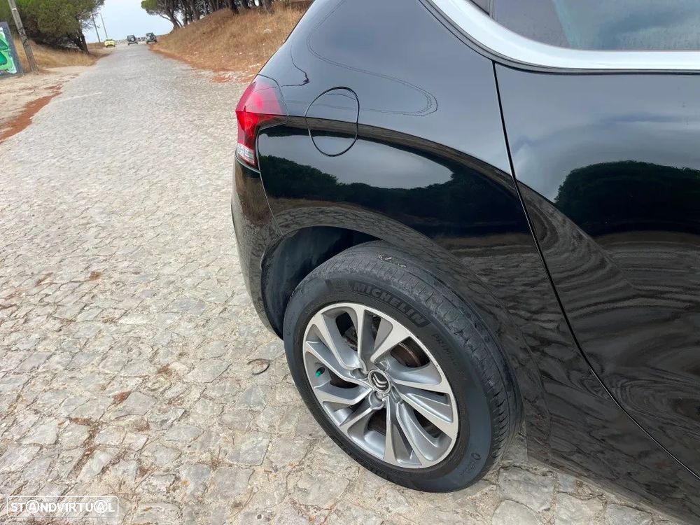 Citroën DS4 1.6 e-HDi So Chic CMP6 - 18