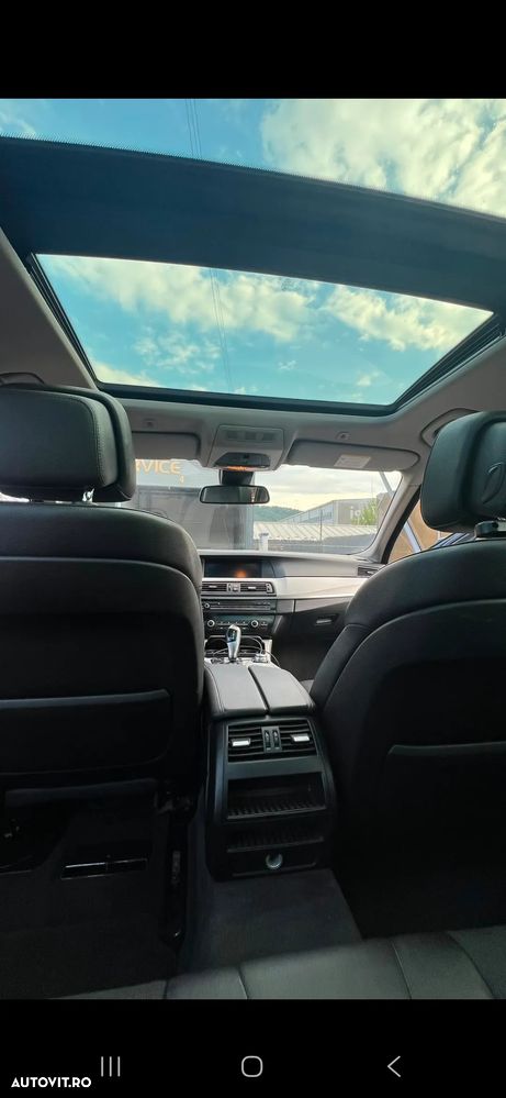 BMW Seria 5 525d xDrive - 14