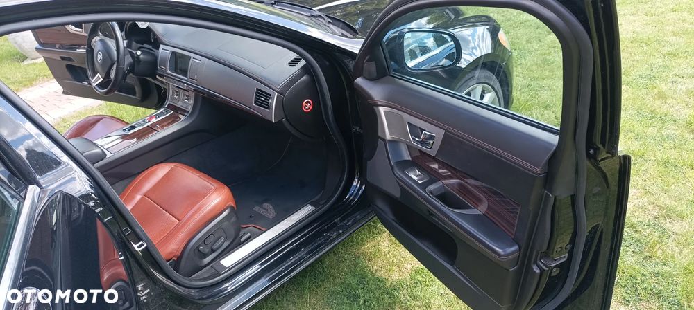 Jaguar XF 3.0 V6 D S Premium Luxury - 17
