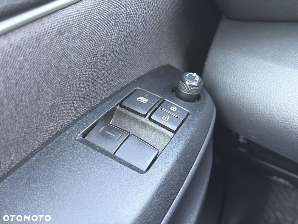 Toyota Yaris - 23
