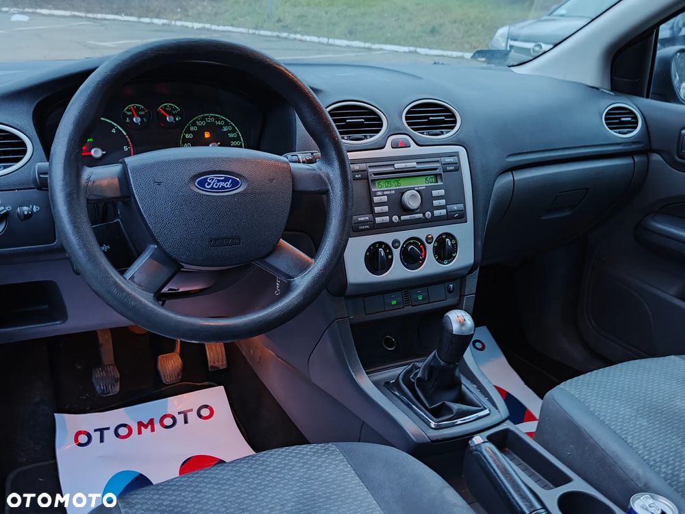 Ford Focus 1.8 TDCi Ambiente - 6