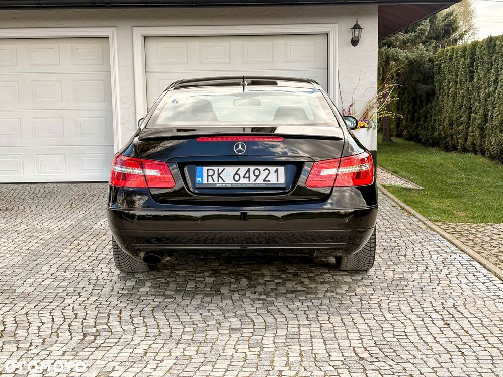 Mercedes-Benz Klasa E 250 CGI BlueEffICIENCY - 5