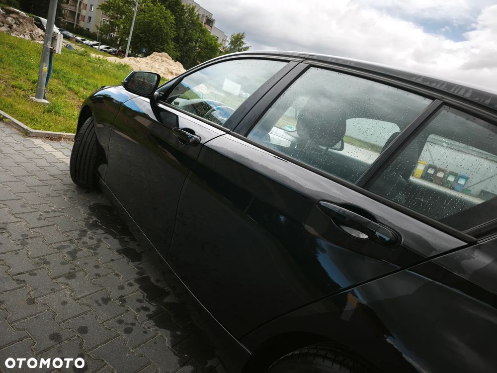 BMW Seria 1 118d Edition Metropolitan - 5