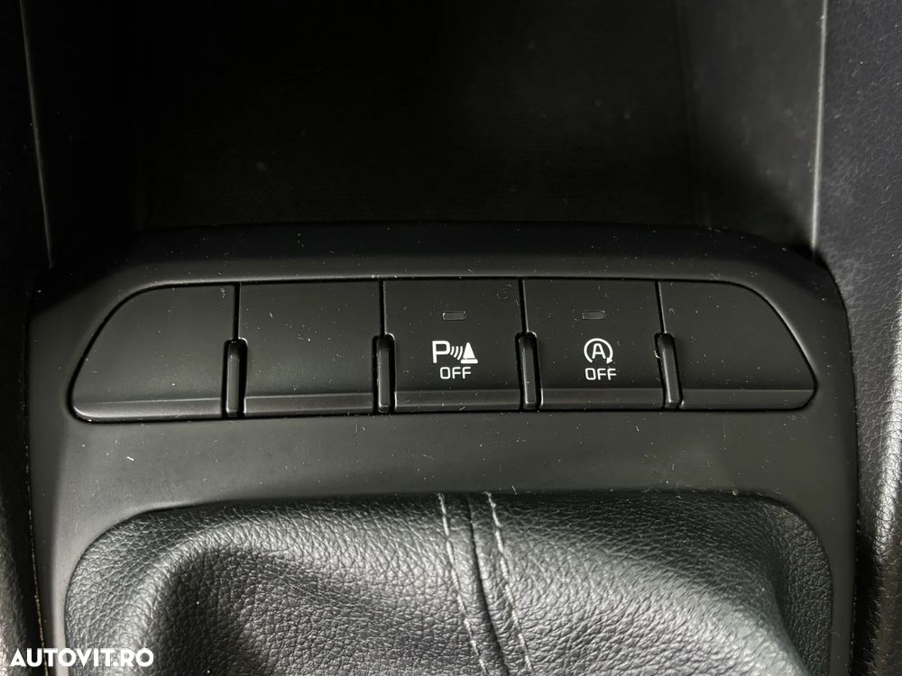Kia Stonic 1.4 GSL Trend - 26