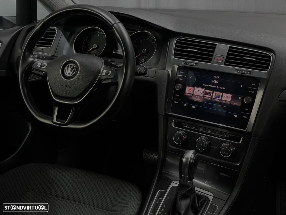 VW Golf 1.0 TSI Confortline DSG - 4