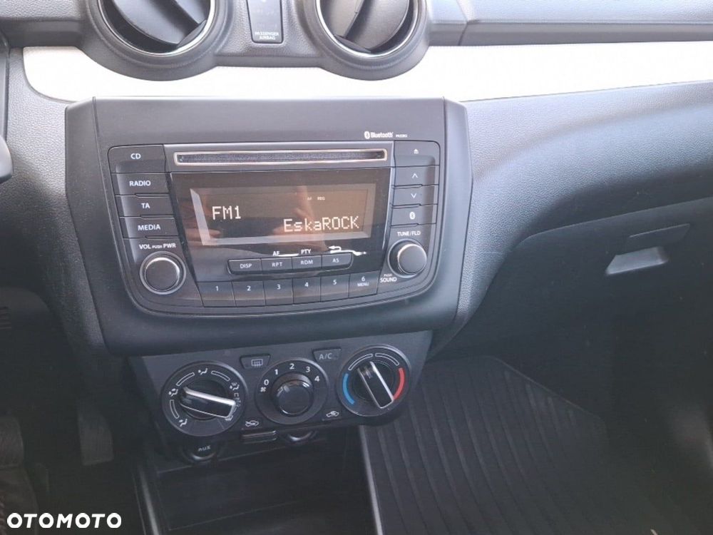 Suzuki Swift 1.2 Premium Plus - 21