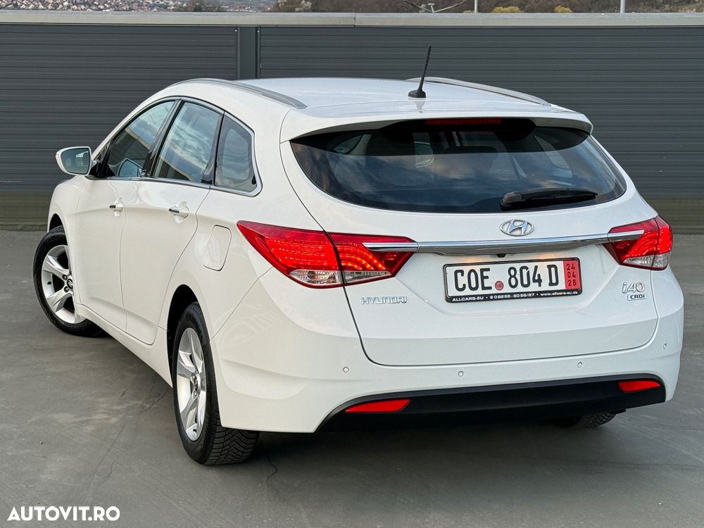 Hyundai i40 i40cw 1.7 CRDi Automatik Premium - 4