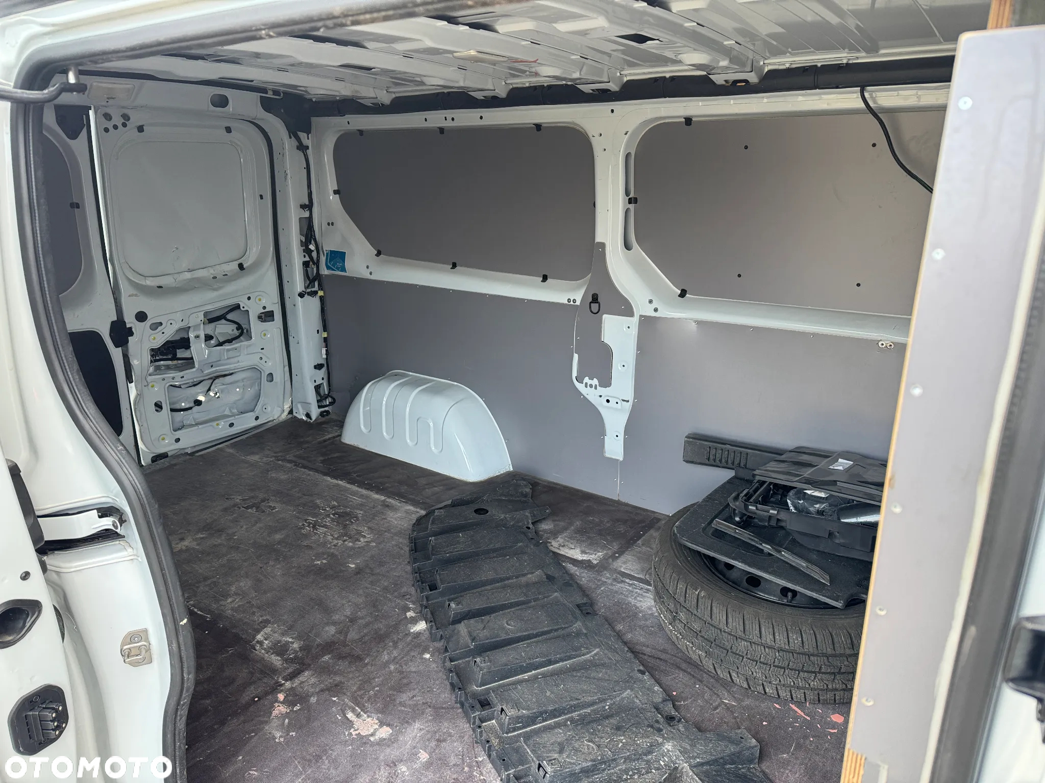 Renault TRAFIC - 22