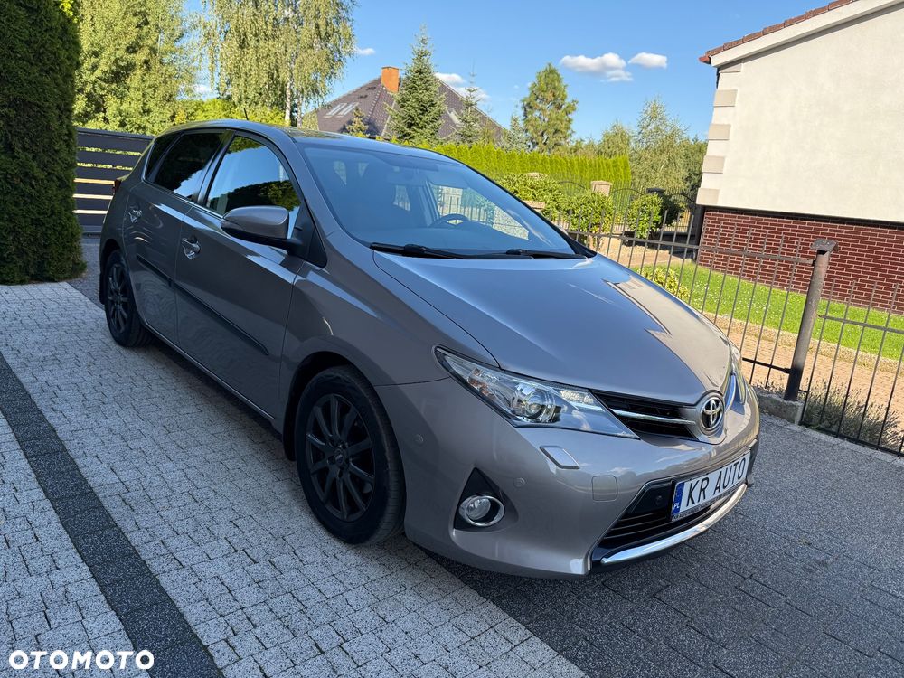Toyota Auris 2.0 D-4D Prestige - 30